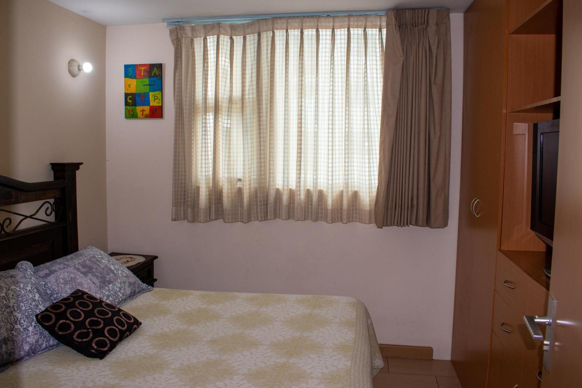 2 Rooms, 1 King Size Bed, 64" Smart Hdtv グアテマラシティ エクステリア 写真